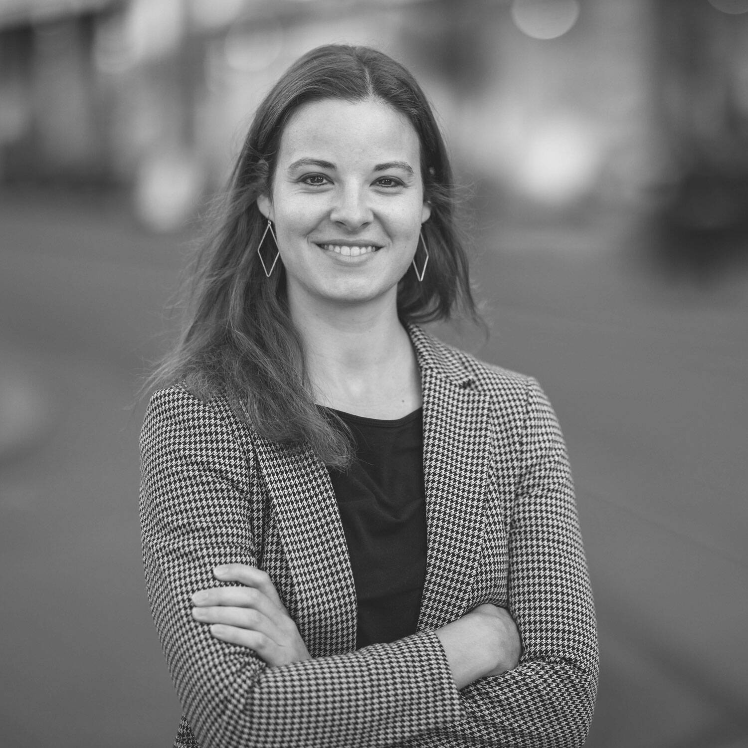 Marlen Stoeckli Marlen Stöckli ist Rechtsanwältin, MLaw
Eingetragen im Anwaltsregister des Kantons Bern. Ihre Tätigkeitsschwerpunkte sind Strafrecht und Strafprozessrecht, Migrationsrecht, Grund- und Menschenrechte, Insolvenz- und Sanierungsrecht